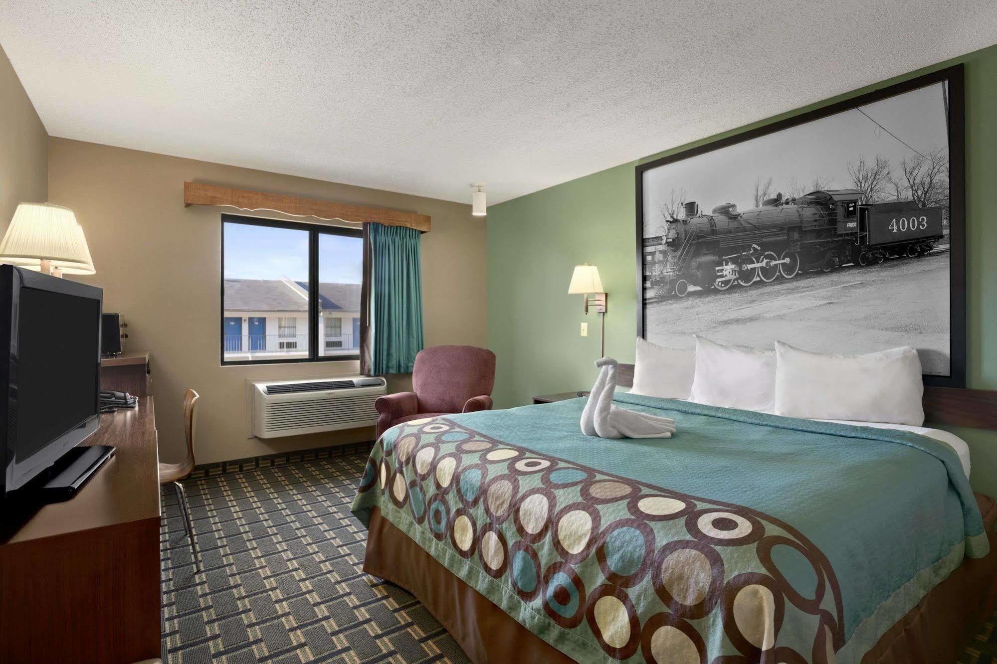 Super 8 By Wyndham Russellville Exterior foto